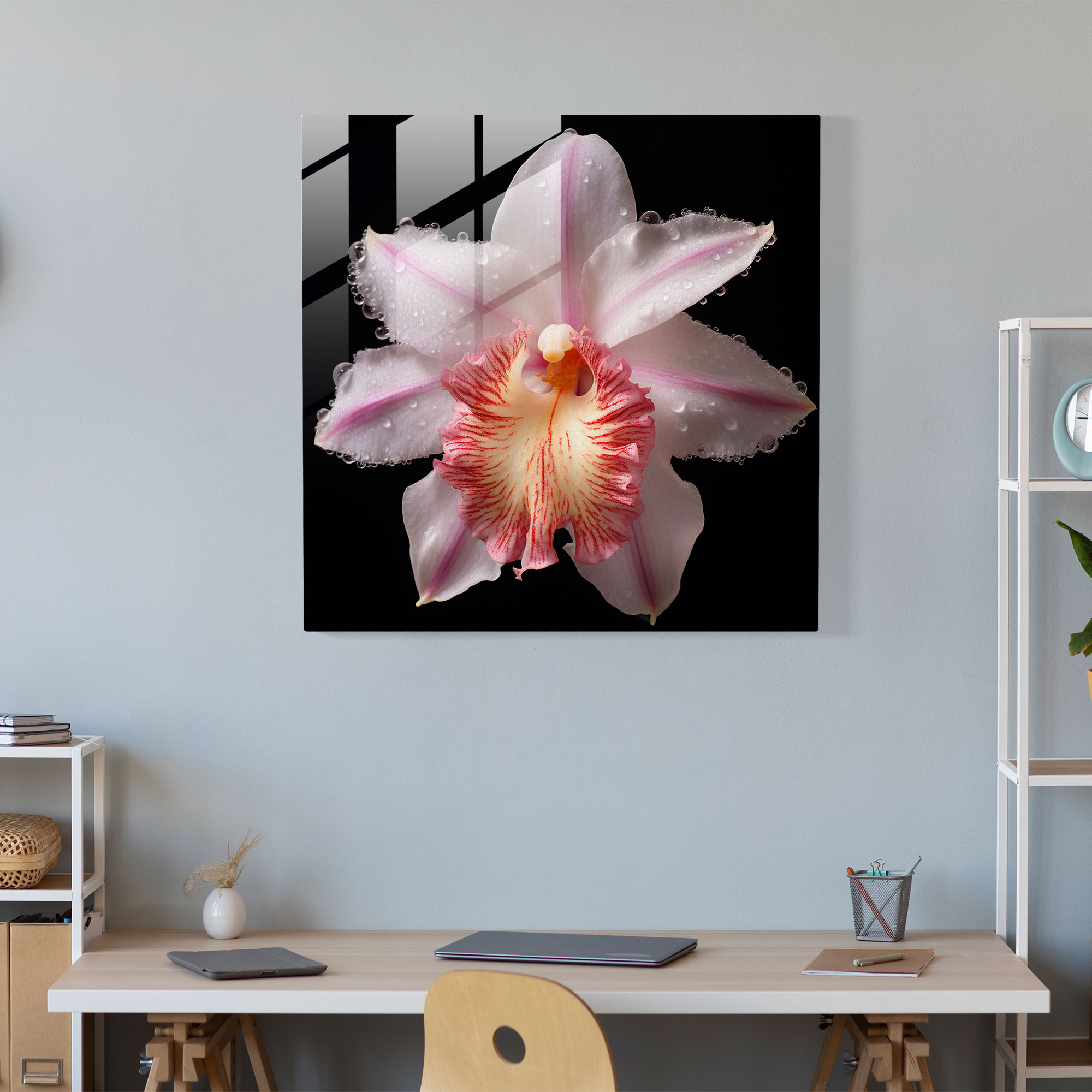 Glasbild Verzauberte Blüten - Auffällige Orchideen Wanddekoration