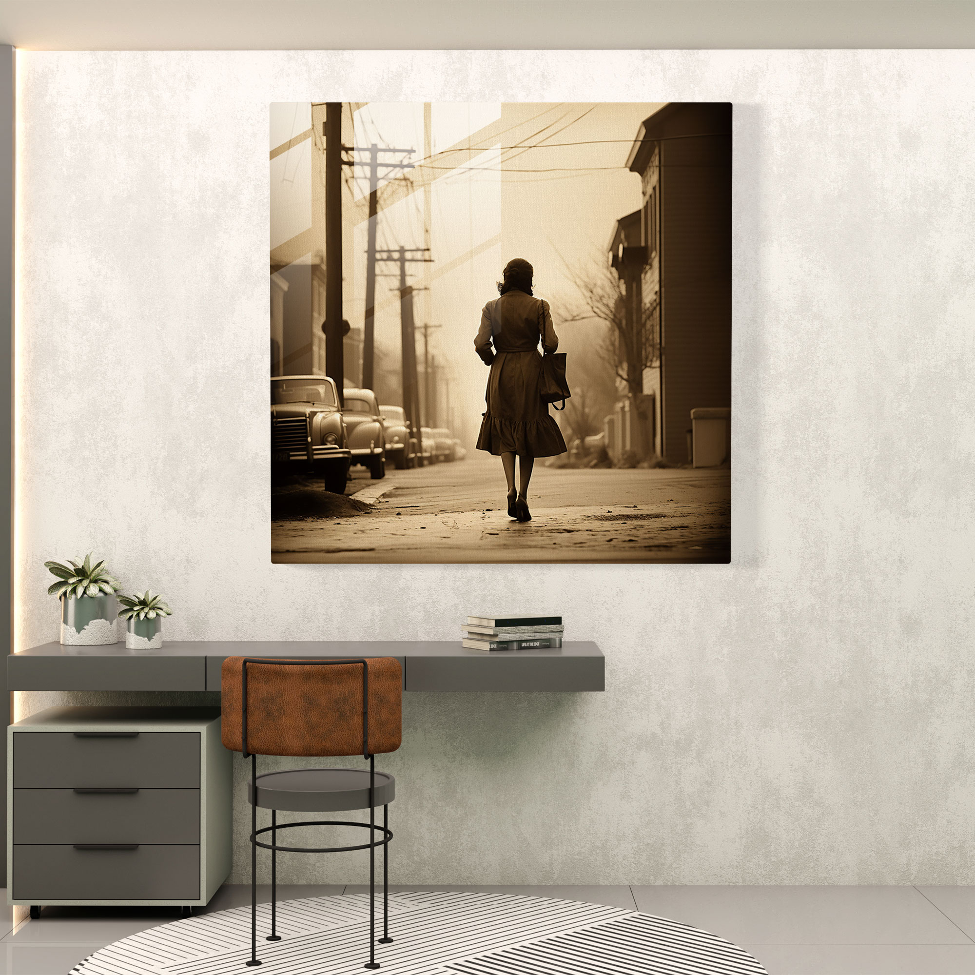 Glasbild: Ätherisches Impressionisten-Glasbild - Vintage-Sepia-Fotografie einer Frau die mit Wärme und Nostalgie eine Straße entlang geht - Glaswandkunst für die Wohnkultur und Wanddekoration